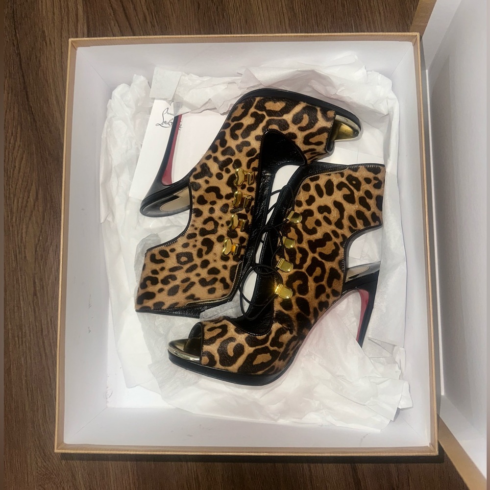 Very Beautiful Leopard Christian Louboutin Half Calf Heel. Size 6!